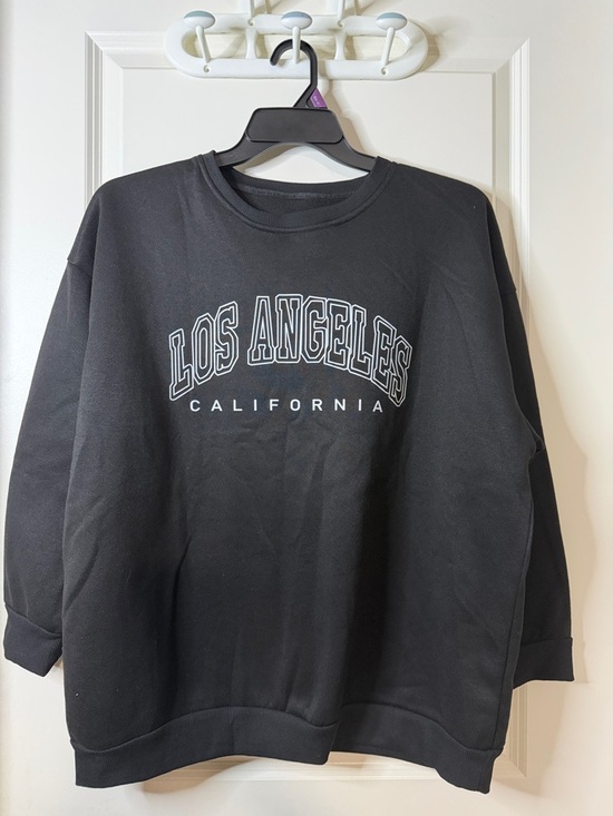 SHEIN Other - SHEIN Black Los Angeles California Crewneck Sweatshirt with White Lettering